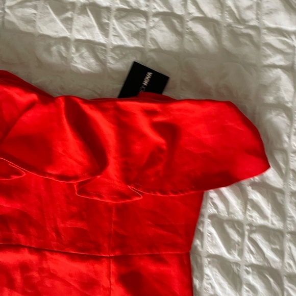 Fashion Nova red ruffle romper - Picture 2 of 8